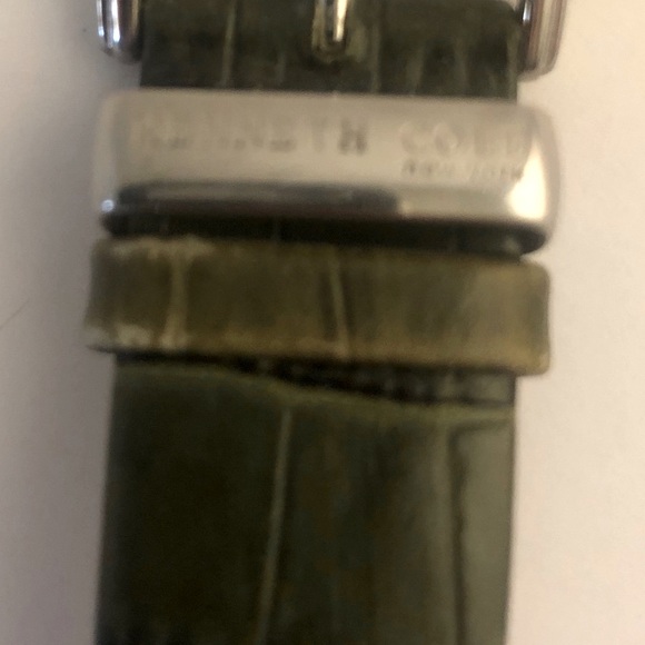 Kenneth Cole Watch- Green Leather Band - Picture 4 of 9